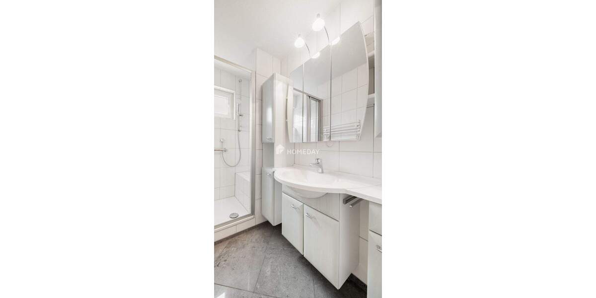 Etagenwohnung Stuttgart Fasanenhof - 4 Zimmer, 83 m&sup2;, 299.000&euro; | Angebot:25737601