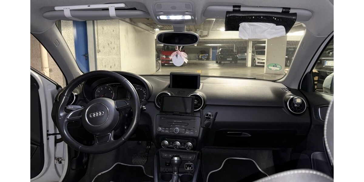 Audi audi a1 83.763 km 15.000 &euro; Stuttgart 70173