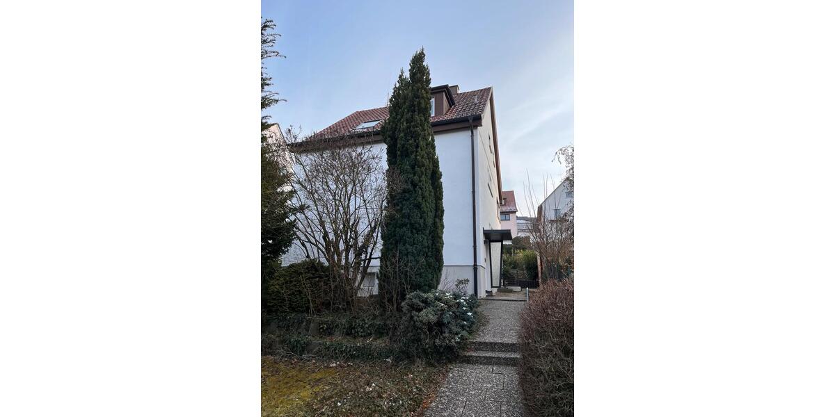 Dachgeschoßwohnung Stuttgart Stuttgart-Nord - 3 Zimmer, 45 m&sup2;, 1.510&euro; | Angebot:24878643