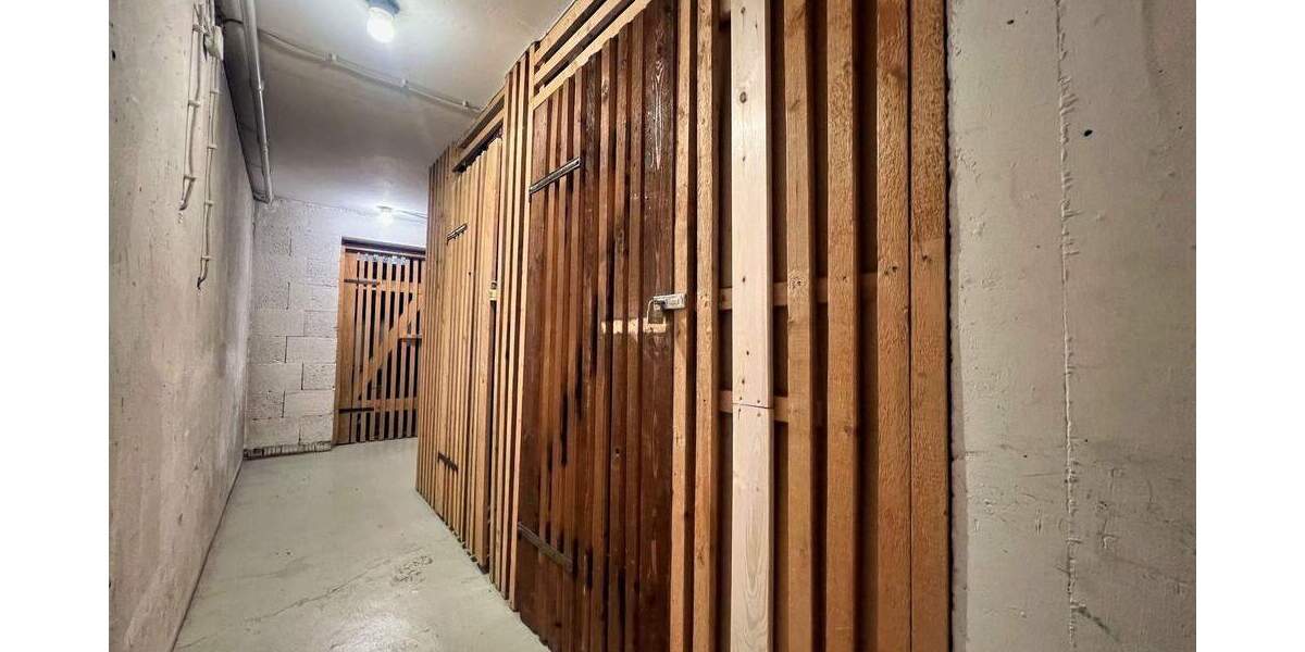 Etagenwohnung Nürtingen - 3 Zimmer, 81 m&sup2;, 305.000&euro; | Angebot:26930726