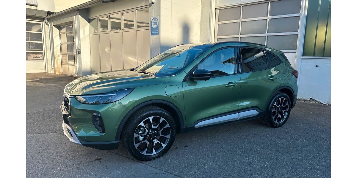 Ford Kuga 12.000 km 41.900 € Ditzingen 71254