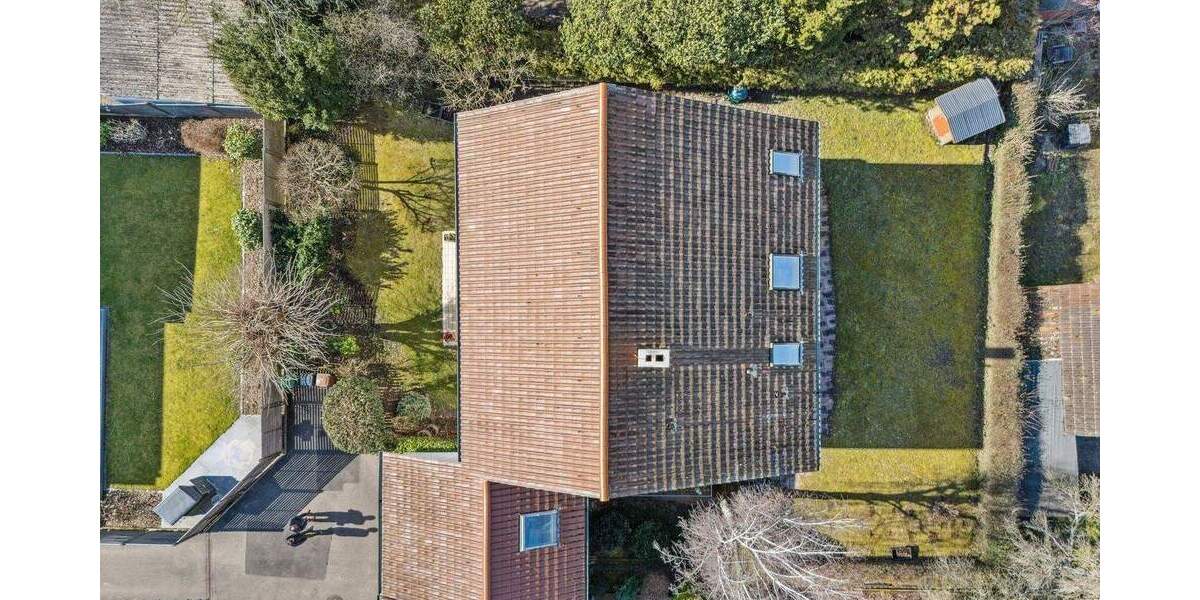 Mehrfamilienhaus, Wohnhaus Stuttgart Weilimdorf - 9 Zimmer, 210 m&sup2;, 889.000&euro; | Angebot:25746148