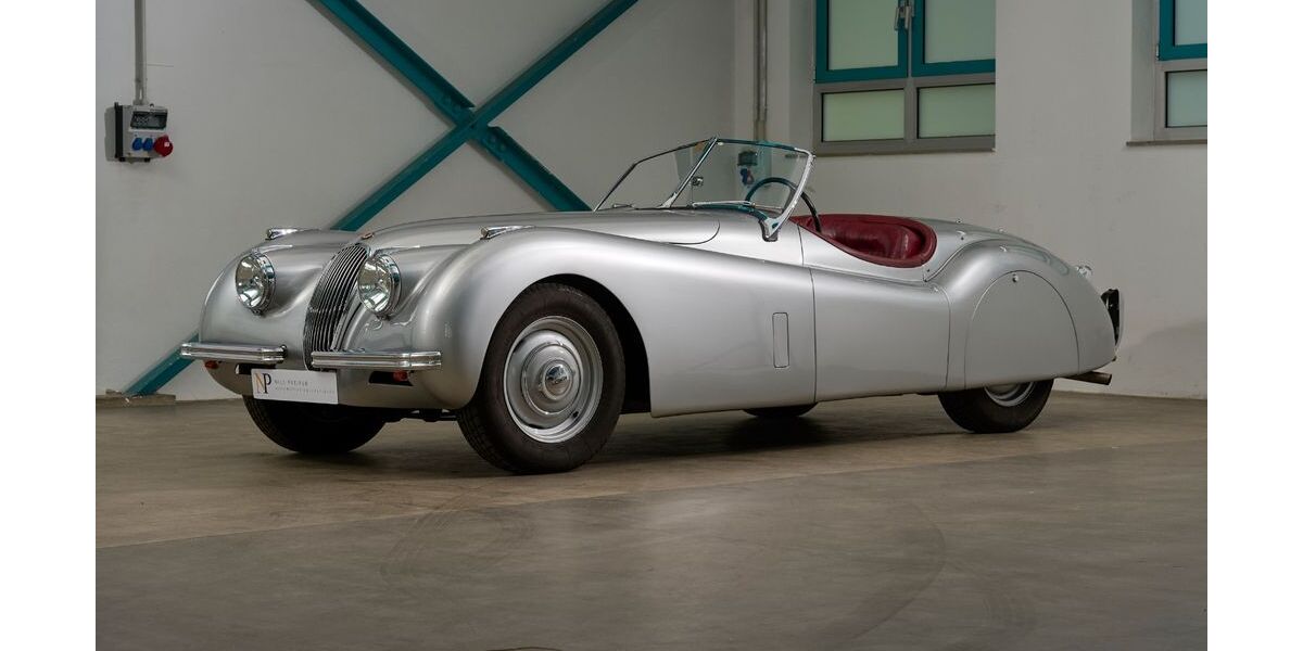Jaguar XK 35.072 km 125.000 &euro; Ludwigsburg 71642