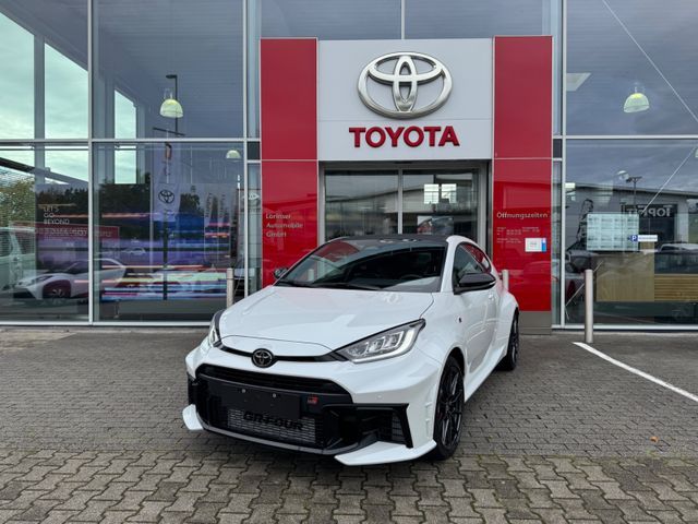 Toyota Yaris 3.974 km 52.990 € Backnang 71522