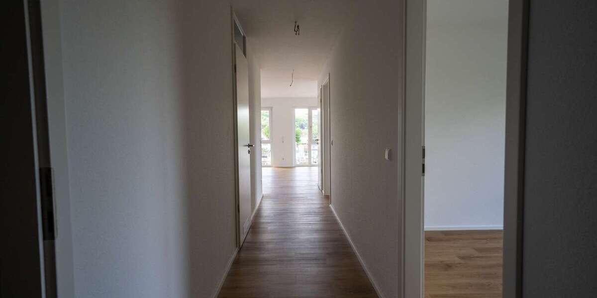 Etagenwohnung Besigheim - 4.5 Zimmer, 96 m&sup2;, 1.380&euro; | Angebot:26636694