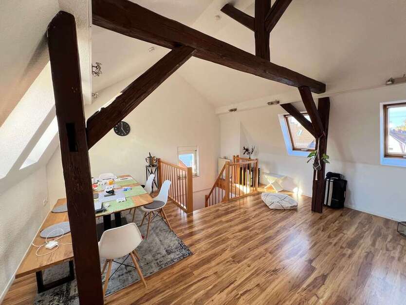 Wohnung zum Mieten in Stuttgart 1.120 € 93 m² 4 zimmer