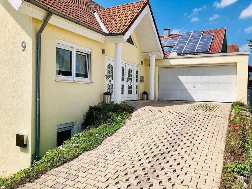 Haus zum Kaufen in Friolzheim 890.000 € 315 m²