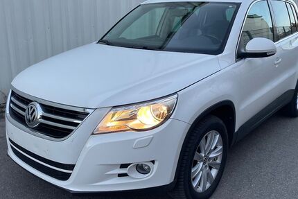 VW Tiguan 220.000 km 7.490 € Böblingen 71034