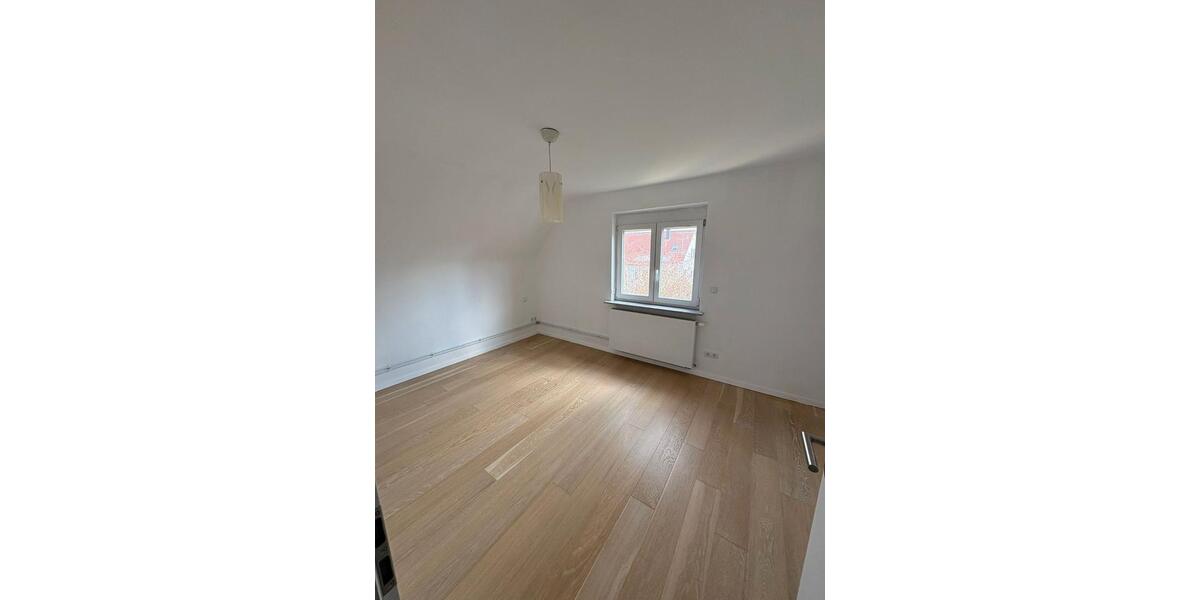 Etagenwohnung Stuttgart Mühlhausen - 3 Zimmer, 67 m&sup2;, 1.100&euro; | Angebot:26291794