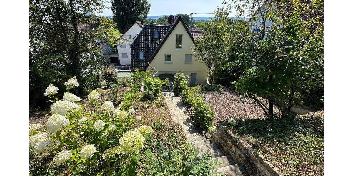 Einfamilienhaus Waiblingen / Beinstein Beinstein - 8 Zimmer, 233 m&sup2;, 2.680&euro; | Angebot:25340118