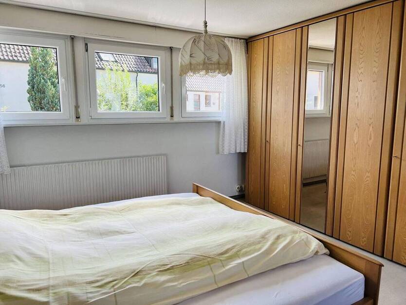 Traumhaus mit großem GartenWintergartenTerrasse und Garage in ruhiger Lage