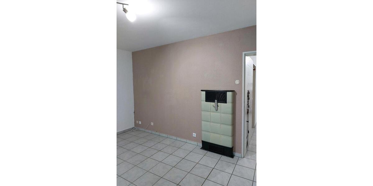 Etagenwohnung Esslingen am Neckar Pliensauvorstadt - 3 Zimmer, 57 m&sup2;, 219.000&euro; | Angebot:26907655