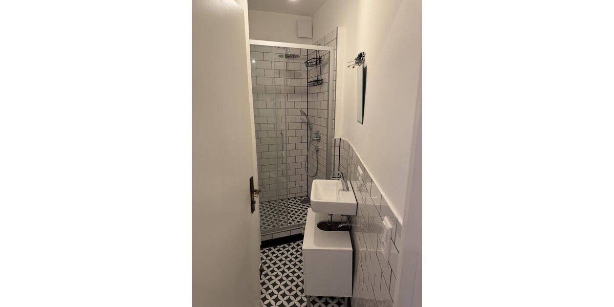 Etagenwohnung Stuttgart West - 2 Zimmer, 43 m&sup2;, 990&euro; | Angebot:26808477
