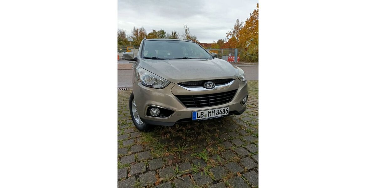 Hyundai ix35 128.000 km 9.100 &euro; Markgröningen 71706