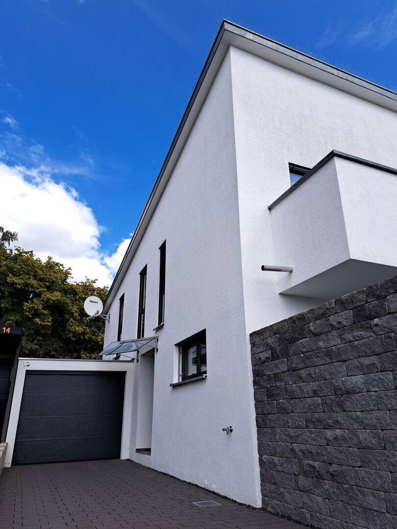 Hochwertige Doppelhaushälfte mit Pool und Sauna in ruhiger Lage von Gärtringen 6 zimmer