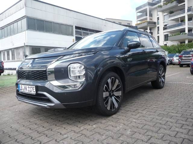 Mitsubishi Outlander 5.500 km 52.660 &euro; Remseck 71686