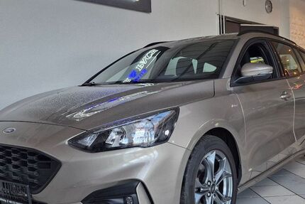 Ford Focus 30.000 km 14.390 &euro; Backnang 71522
