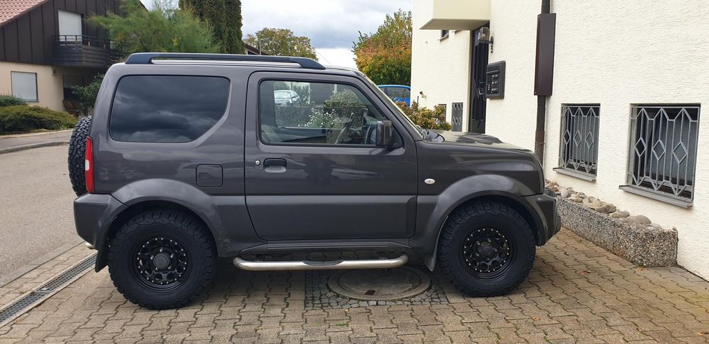 Suzuki Jimny 172.000 km 13.199 &euro; Leutenbach 71397