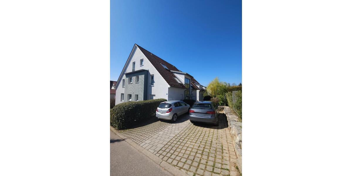 Etagenwohnung Leonberg - 2 Zimmer, 63 m&sup2;, 219.000&euro; | Angebot:27081109