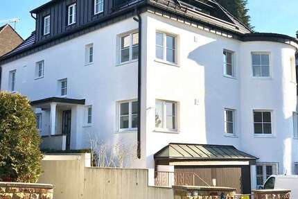 Haus Stuttgart Degerloch - 9 Zimmer, 306 m&sup2;, 2.290.000&euro; | Angebot:26201408