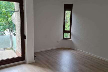 Wohnung Stuttgart Zuffenhausen - 1 Zimmer, 33 m&sup2;, 160.000&euro; | Angebot:26844199