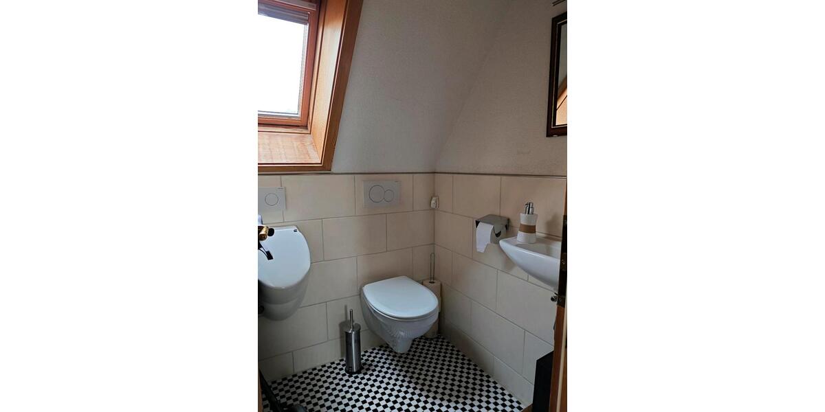 Dachgeschoßwohnung Ammerbuch - 3 Zimmer, 66 m&sup2;, 990&euro; | Angebot:25047377