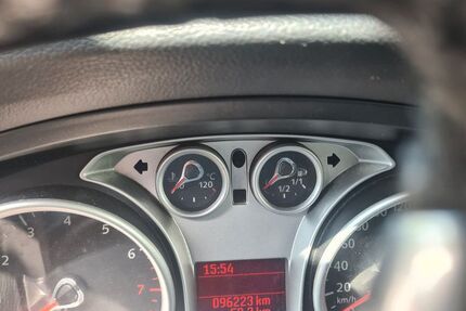 Ford Focus 96.223 km 3.900 &euro; Leinfelden-Echterdingen 70771