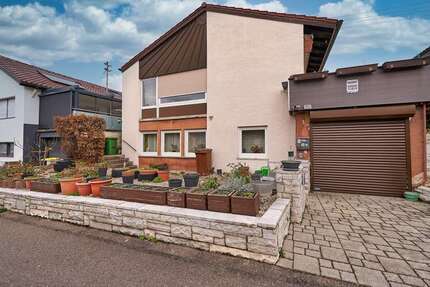 Haus zum Kaufen in Ludwigsburg Neckarweihingen 595.000 € 120.66 m² 5.5 zimmer