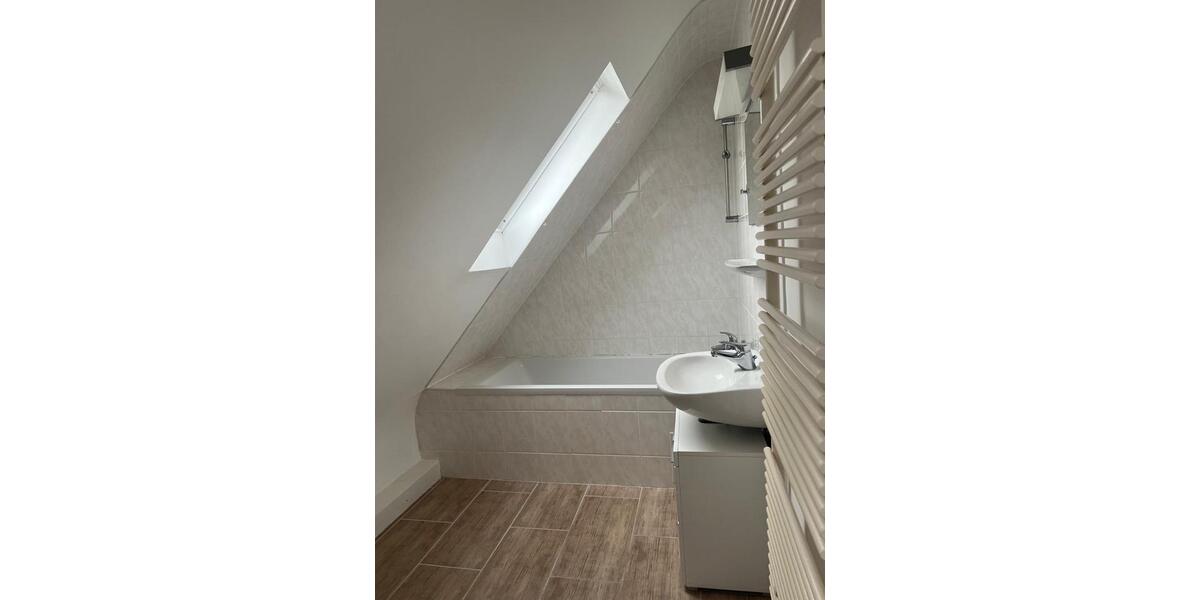 Dachgeschoßwohnung Stuttgart Stuttgart-West - 2 Zimmer, 50 m&sup2;, 650&euro; | Angebot:26368782