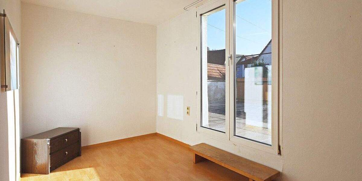 Einfamilienhaus Kernen-Stetten Stetten - 9 Zimmer, 212 m&sup2;, 330.000&euro; | Angebot:25302624