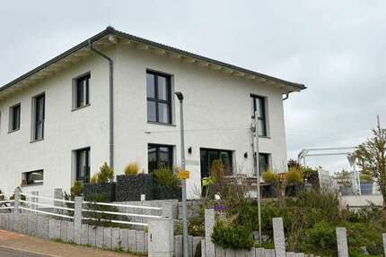 Haus Hemmingen - 8.5 Zimmer, 246 m&sup2;, 2.700&euro; | Angebot:26552760