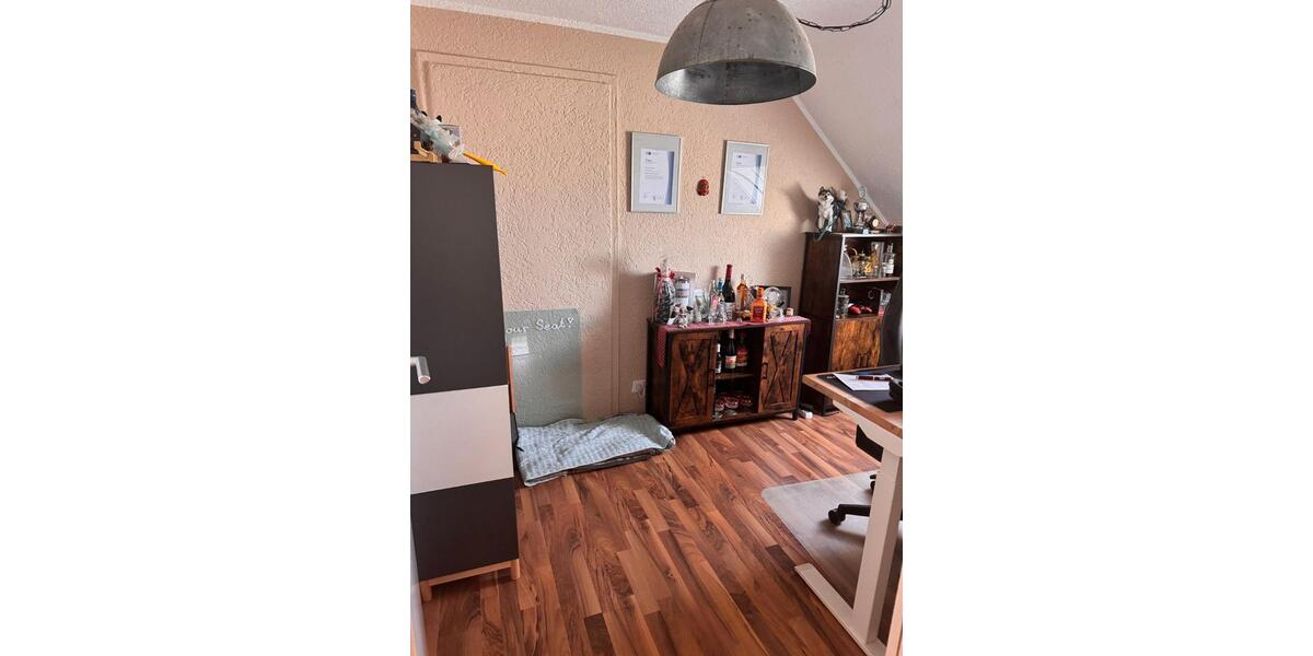 Dachgeschoßwohnung Remseck am Neckar - 2.5 Zimmer, 58 m&sup2;, 270.000&euro; | Angebot:26311472