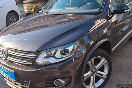 VW Tiguan 128.000 km 11.900 € Nürtingen bei Stuttgart 72622