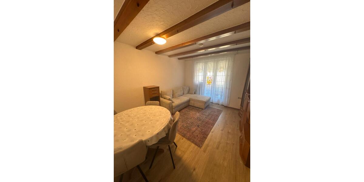 Erdgeschoßwohnung Stuttgart Mühlhausen - 3 Zimmer, 75 m&sup2;, 1.500&euro; | Angebot:25842311