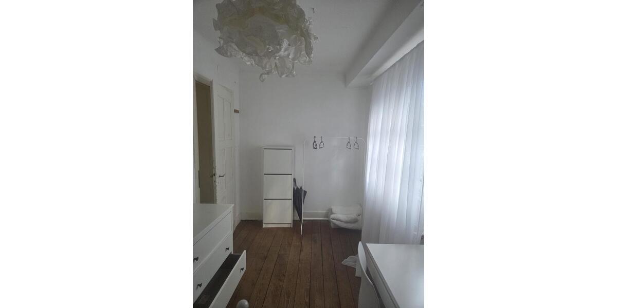 Etagenwohnung Tübingen - 4 Zimmer, 85 m&sup2;, 450&euro; | Angebot:26040737