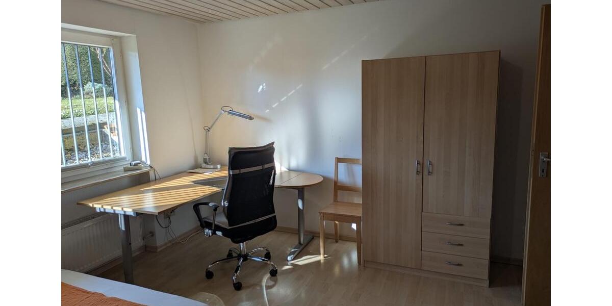 Etagenwohnung Ditzingen - 1 Zimmer, 25 m&sup2;, 400&euro; | Angebot:25408320