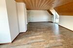 Dachgeschoßwohnung Kirchheim unter Teck - 3 Zimmer, 100 m&sup2;, 1.360&euro; | Angebot:24811598