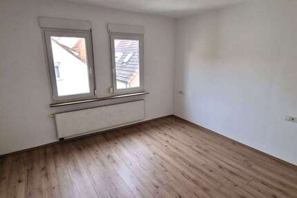 Wohnung Stuttgart Luginsland - 4 Zimmer, 77 m&sup2;, 790&euro; | Angebot:25109259