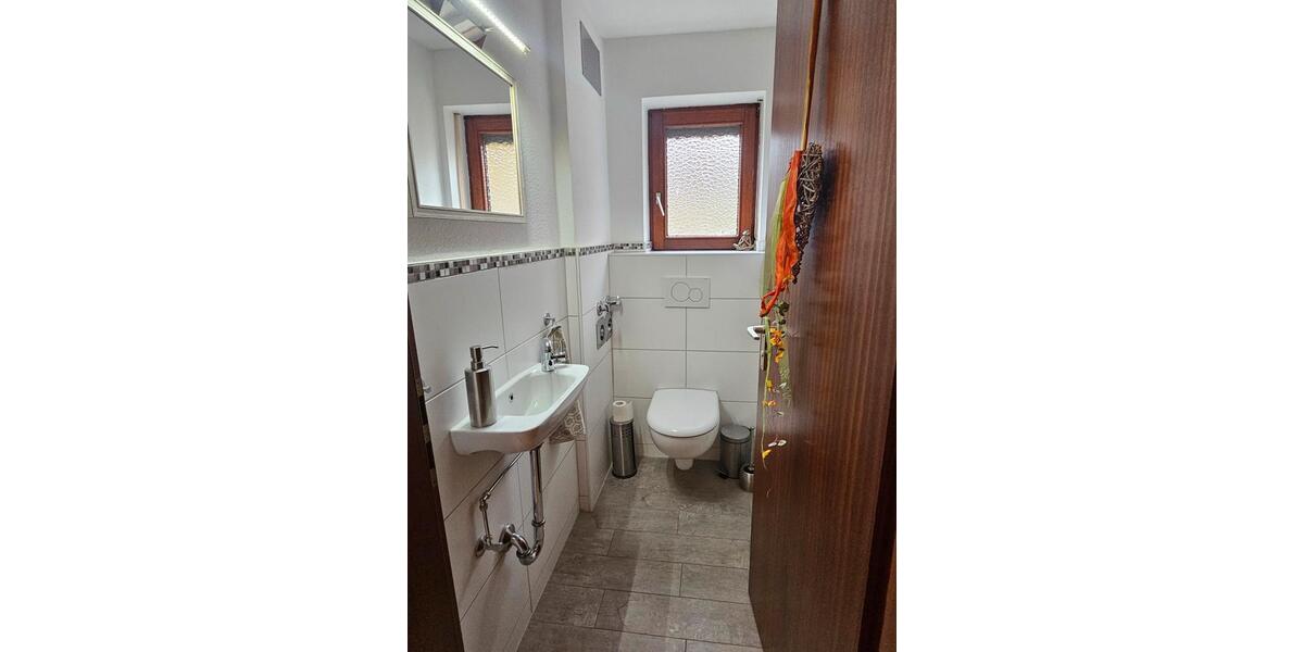 Etagenwohnung Sachsenheim - 3 Zimmer, 75 m&sup2;, 275.000&euro; | Angebot:24851897