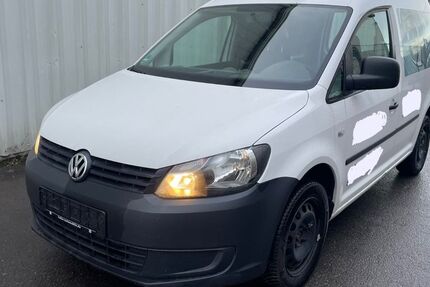 VW Caddy 179.000 km 4.490 &euro; Böblingen 71034