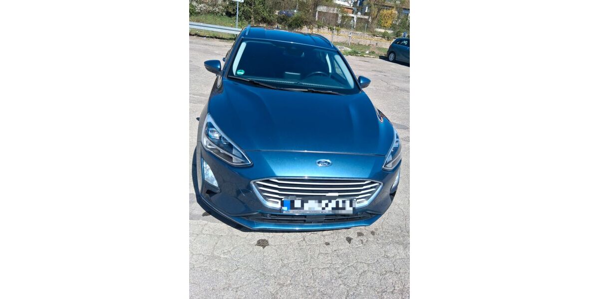 Ford Focus 92.897 km 12.400 &euro; Hemmingen 71282