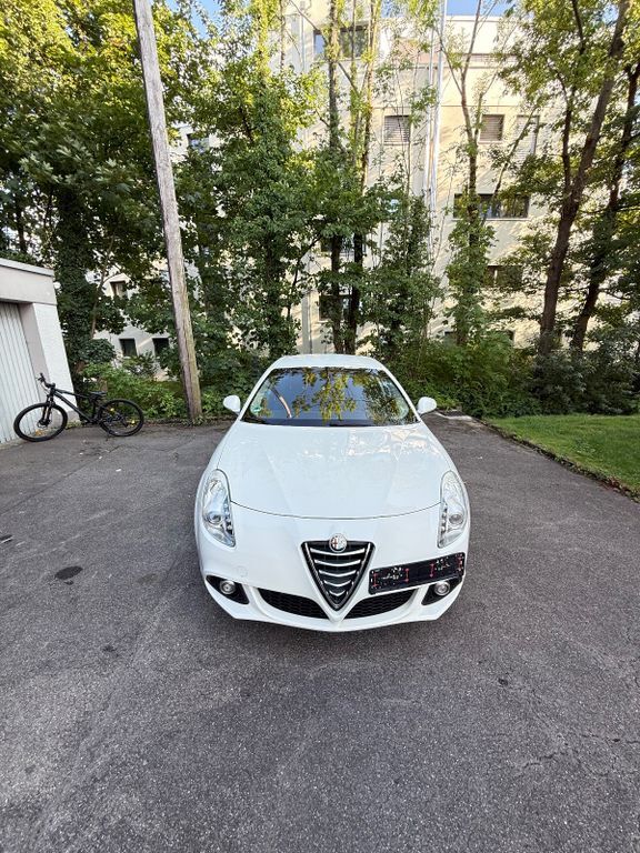 Alfa Romeo Giulietta 130.000 km 6.999 € Metzingen 72555