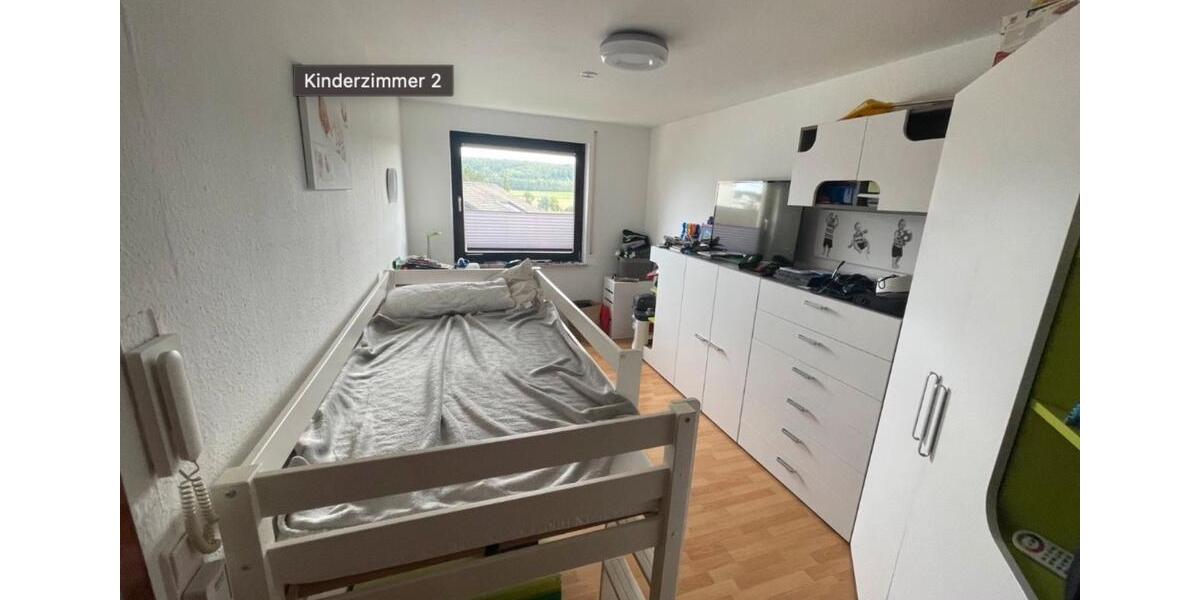 Looking for a House near Stuttgart? Schönes Reihenmittelhaus 6 zimmer