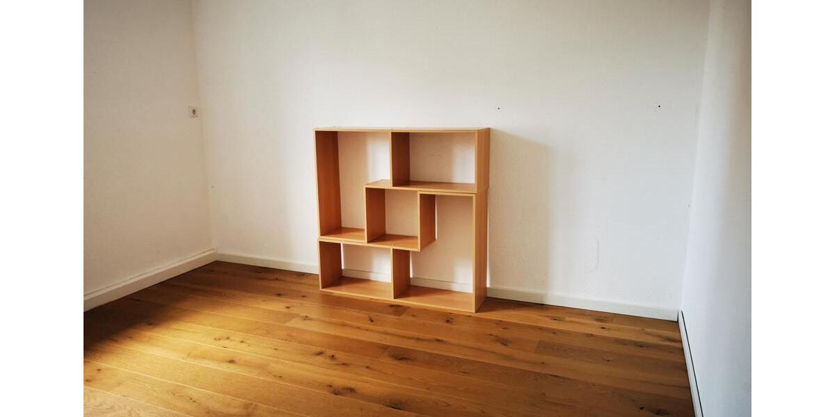 Etagenwohnung Stuttgart Feuerbach - 5 Zimmer, 120 m&sup2;, 2.200&euro; | Angebot:25993665