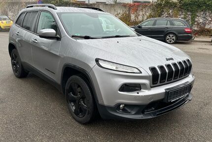 Jeep Cherokee 150.000 km 12.500 &euro; Möglingen/Ludwigsburg 71696