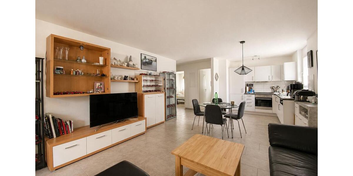 Etagenwohnung Freiberg am Neckar - 3 Zimmer, 76 m&sup2;, 1.145&euro; | Angebot:26395454