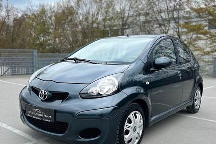Toyota Aygo (X) 171.000 km 2.490 &euro; Stuttgart 70469