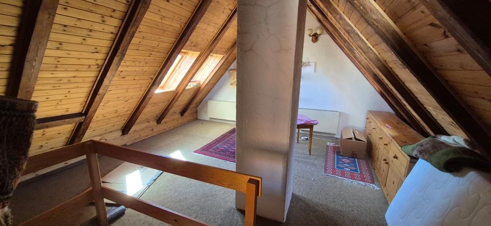 Einfamilienhaus Stuttgart Fasanenhof-Ost - 8 Zimmer, 165 m&sup2;, 850.000&euro; | Angebot:26592935