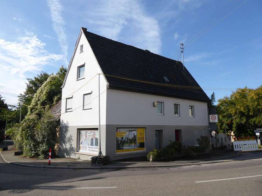 Haus zum Kaufen in Waiblingen 565.000 € 210 m²