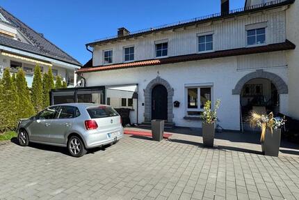 Haus Ostfildern - 6 Zimmer, 147 m&sup2;, 2.790&euro; | Angebot:26122487